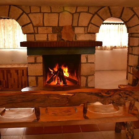 Hotel Posada Del Cobre クリル エクステリア 写真